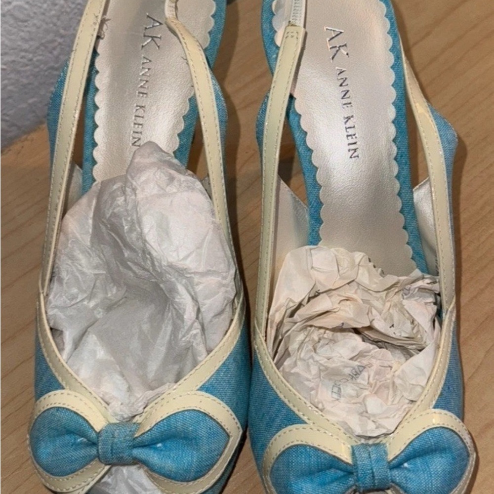 NEW Size 7.5 Women’s AK Anne Klein Gabay Peep-toe Slingshot Low Heels Aqua Teel